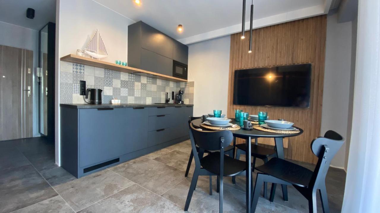 Apartament Magma Z Basenem Morska Klifowa Rewal Kültér fotó