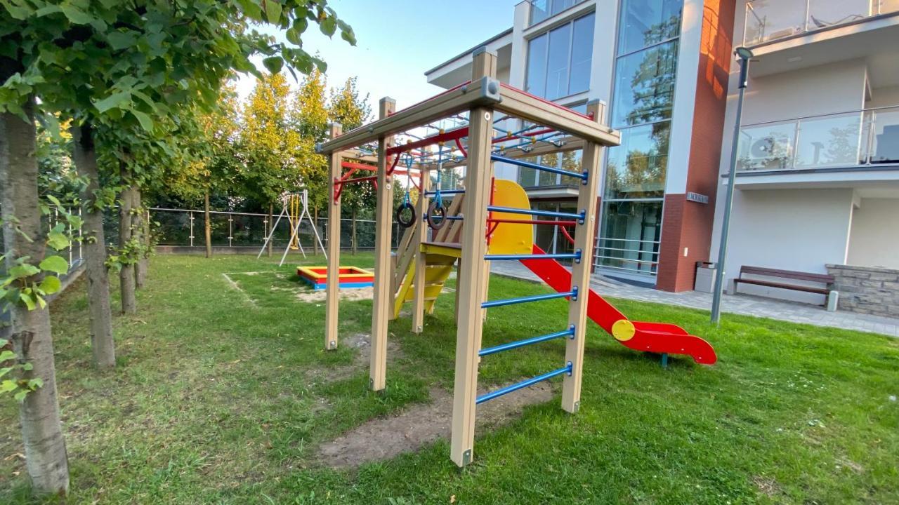 Apartament Magma Z Basenem Morska Klifowa Rewal Kültér fotó